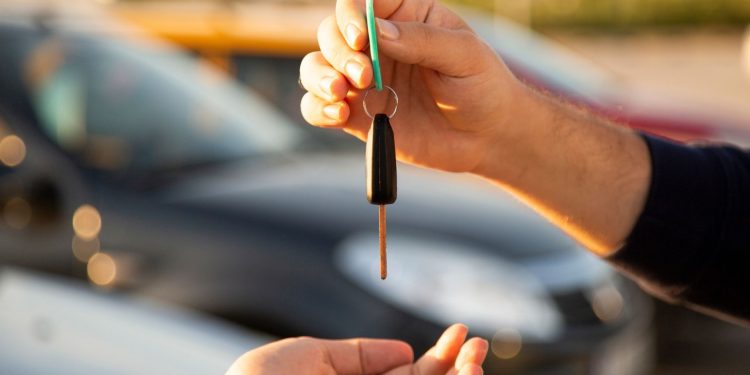 Different Approaches to Sell Your Car Smartly