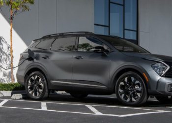 KIA Introduce First Plug-In Hybrid Sportage
