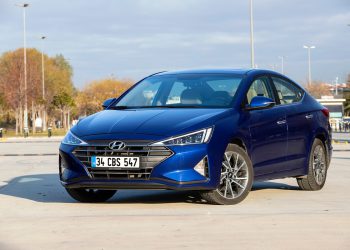 1.6L Hyundai Elantra coming this month in Pakistan