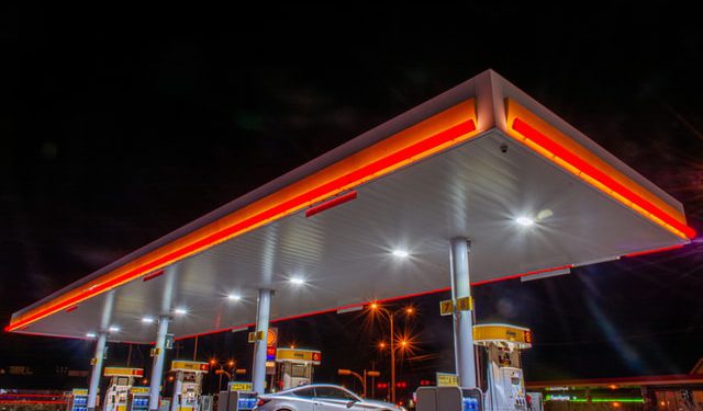 Fuel Prices May Rise Upto 27 liter in Pakistan