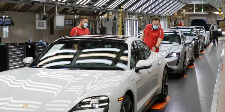 Porshe Automobile Manufacturing Process in Detail