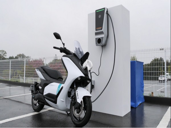 E-Scooter Brings mind-blowing Updates to this EV Class