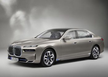 A Redesign Fully Electric 2023 BMW i7