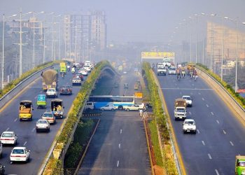 Lahore’s Kalma Chowk Closed For Traffic Again for Months