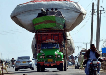 Drivers of overloaded vehicles will be arrested and fined by NHMP