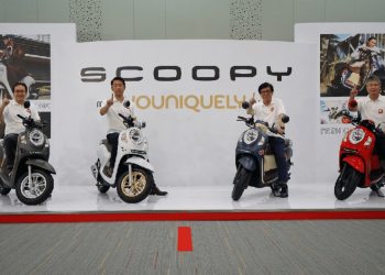 Honda Automatic Scooter Scoopy Price Compete Suzuki GSX 125