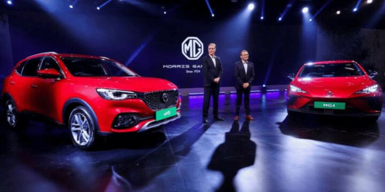 MG Unveils MG eHS And MG4 at Auto Expo 2023