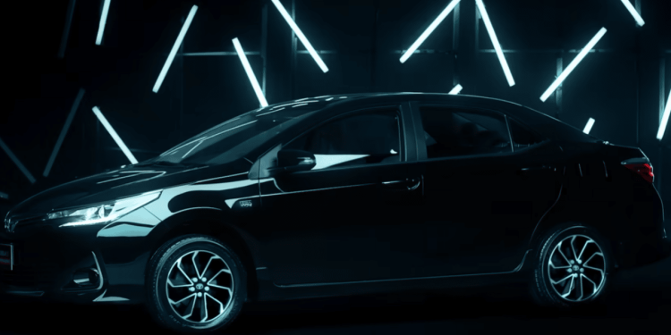 Toyota Corolla CVT 1.6 SE Exclusive Changing