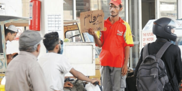 Fuel Shortages Plague Major Cities in Punjab
