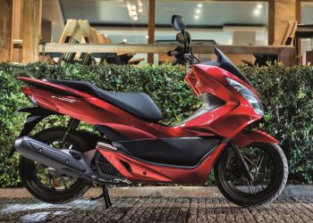 Honda PCX 125 feature image