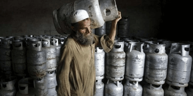 OGRA Drops LPG Massive Price Hammer after Petrol