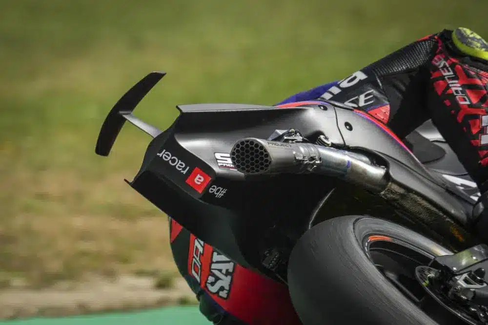 Aprilia BringsWing In MotoGP Aero War