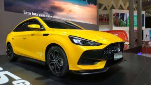 MG- 5 Side front look