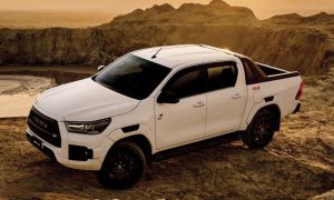 Revo GR-S side Front look Photo in Pakistan.jpg