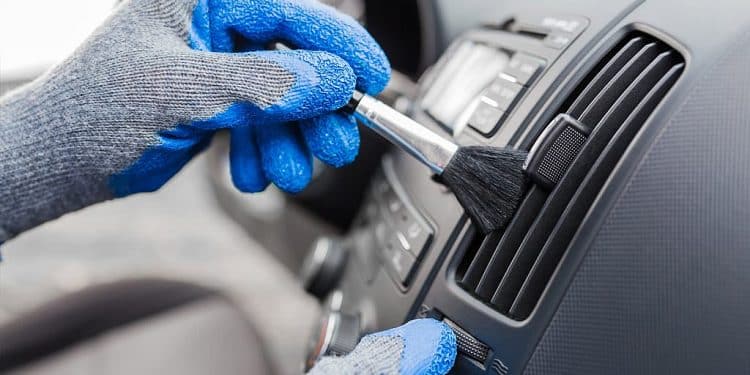Simple And Easy Steps To Clean Car Air Vents