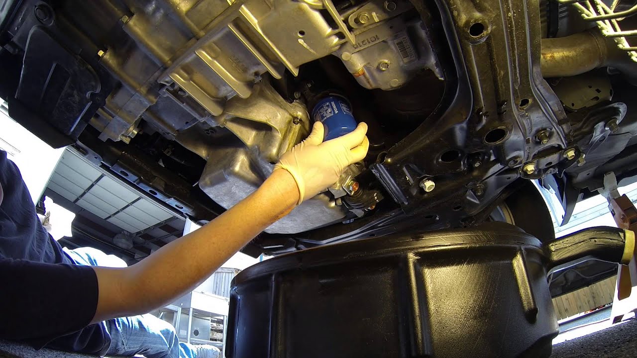 Six Simple And Easy Steps To Change Car Oil