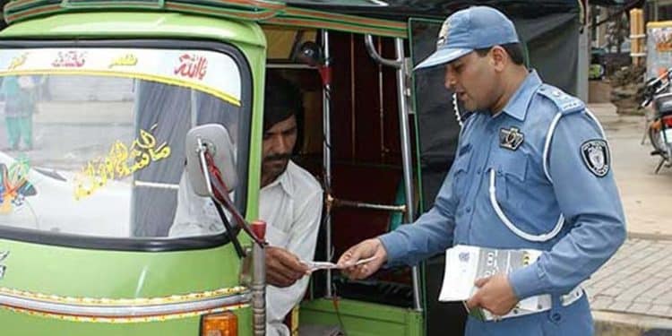 Traffic Police Of Islamabad Issued Over 16,000 Fines In March