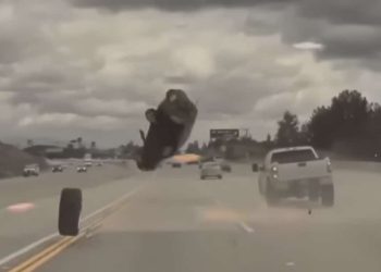 KIA Soul Hits Detach Truck Tyre, And Flies 10 Feet In Air: