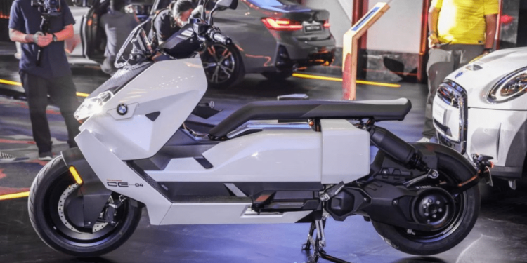 BMW Premium Electric Scooter Cost You Same As Cultus