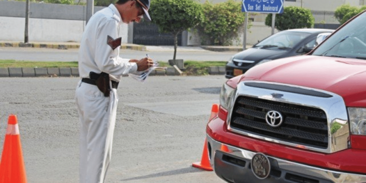 Cracks Down Against Tinted Windows and Fancy Number Plates