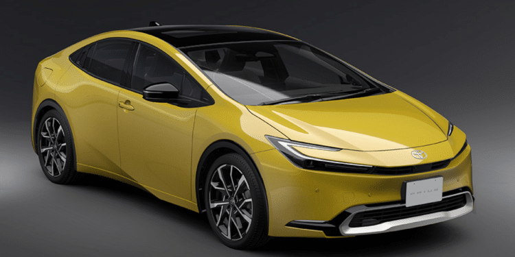 Toyota Prius Coming In A Sporty Version Soon