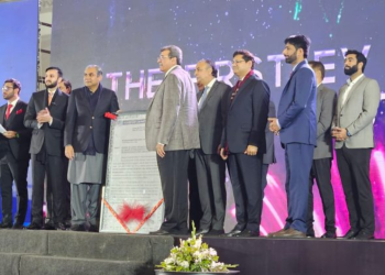 First E-Rickshaw Manufacturing License Gives To Sazgar