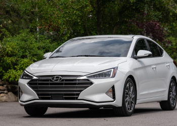 New Year Offer – Hyundai Elantra Free Registration